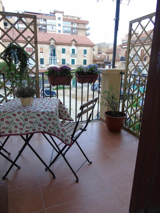 Casa Arenella Appartamento Con Parcheggio Privato Palermo Exterior foto